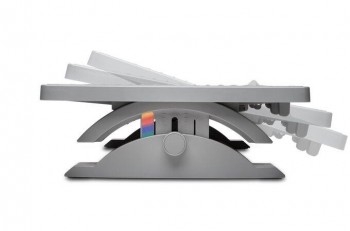 Reposapiés Kensington SmartFit  SOLEMATE Pro Ergonomic, gris